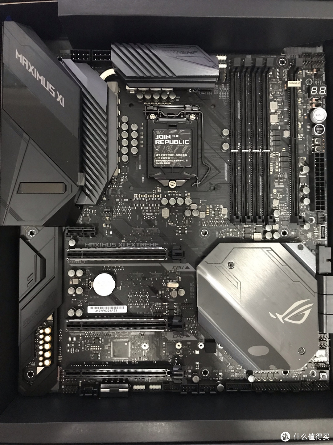 华硕ROG MAXIMUS XI EXTREME —— 重生之钥