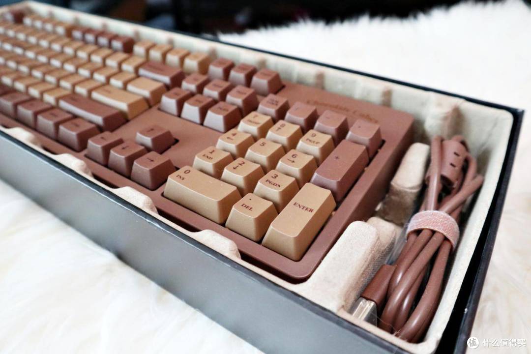 啊,我买了个巧克力送人-黑爵ChocolateCubes青轴分享
