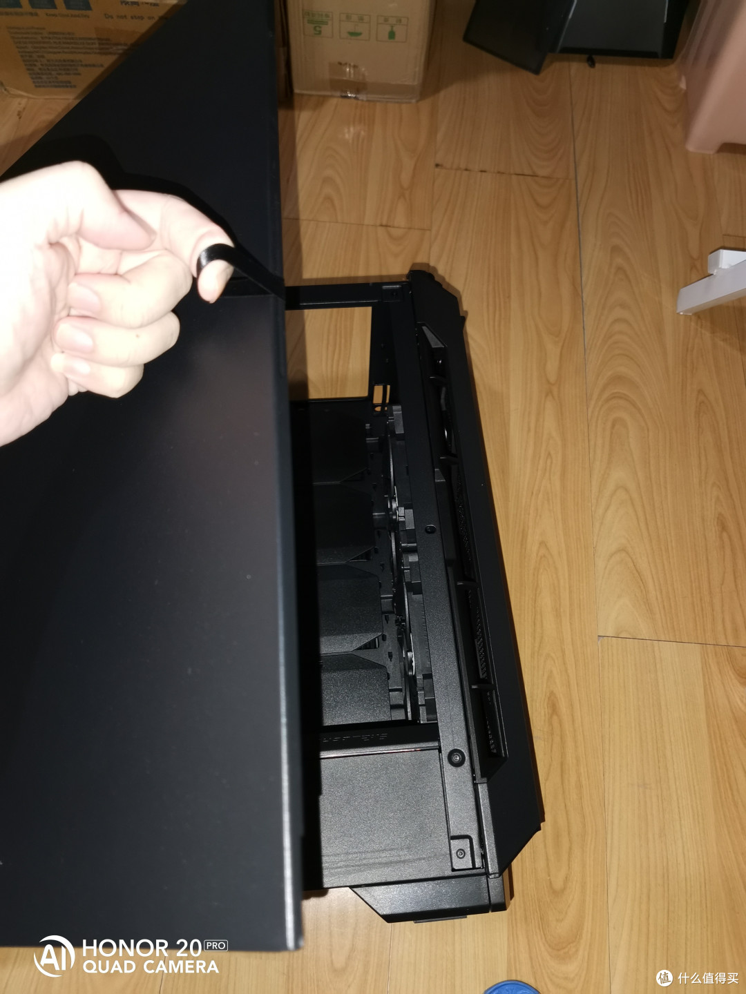 PHANTEKS 追风者 P600不透光版 开箱加安装以及测试之给电脑换个新屋