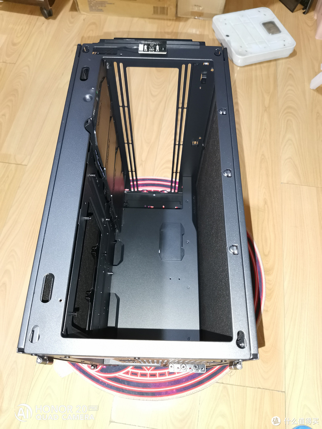 PHANTEKS 追风者 P600不透光版 开箱加安装以及测试之给电脑换个新屋