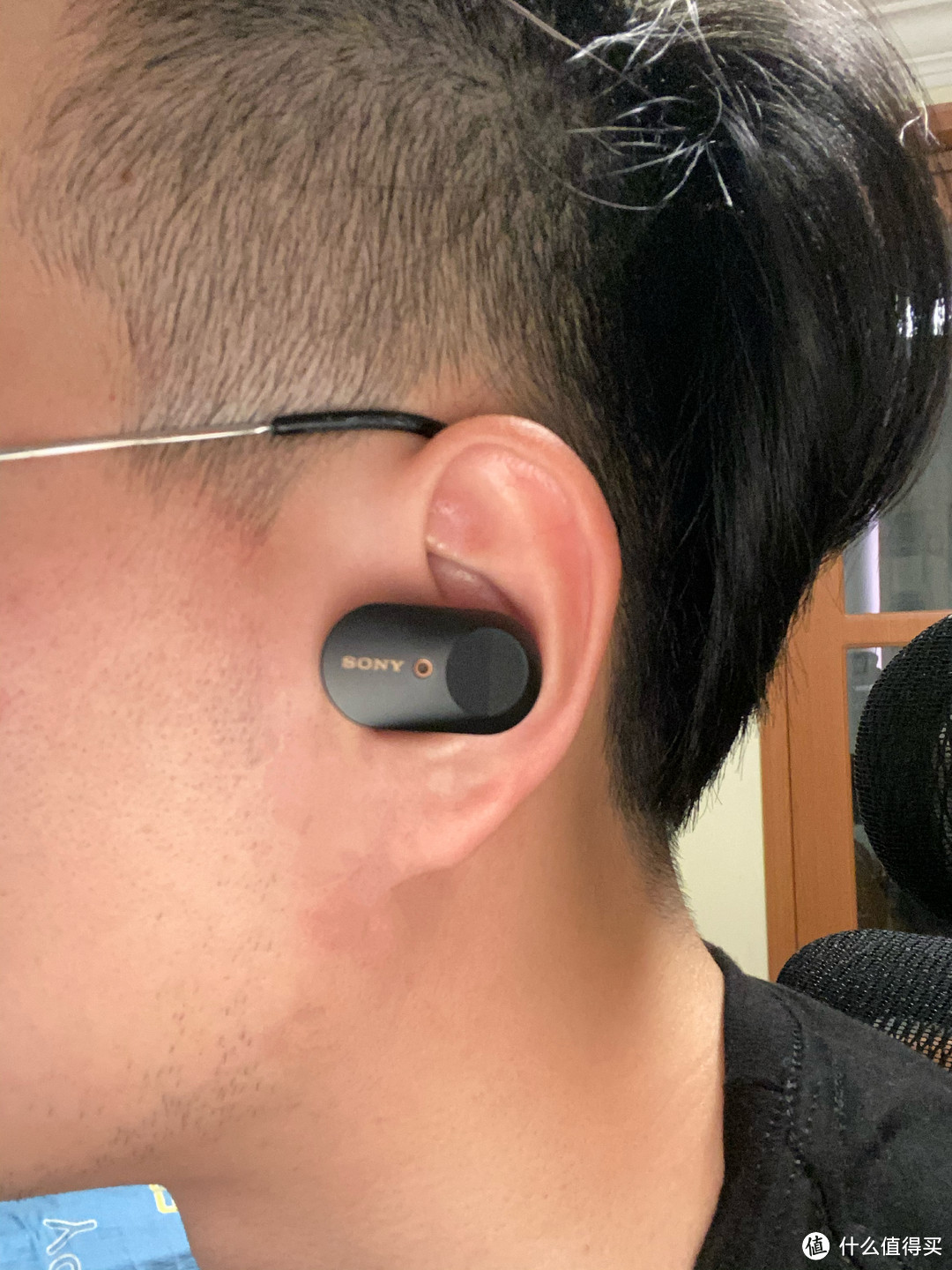 AirPods Pro vs AirPods vs WF-1000XM