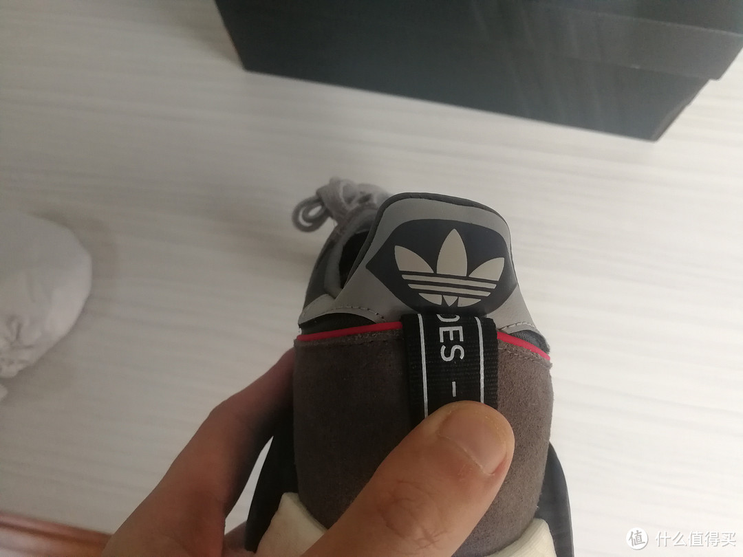 鞋子也搞混搭——adidas 阿迪达斯 BOSTON SuperxR1 开箱