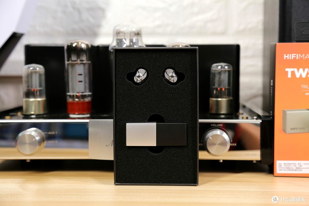 颜值出挑又极具性价比的真无线蓝牙耳机：HIFIMAN TWS600A