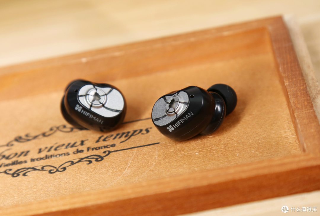 颜值出挑又极具性价比的真无线蓝牙耳机：HIFIMAN TWS600A