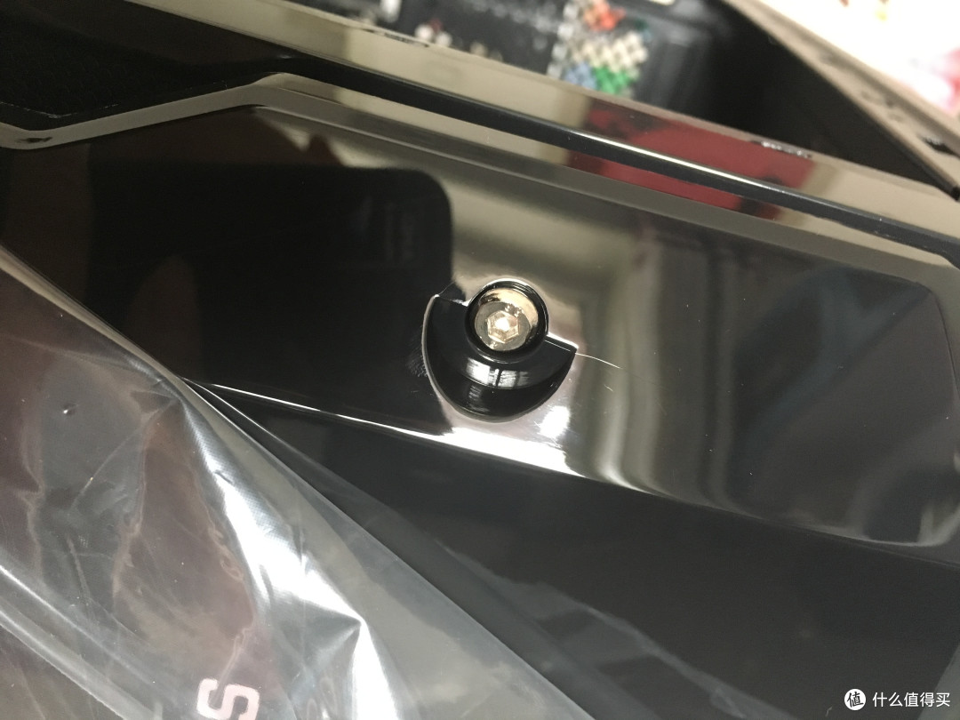 拼多多整机到货,3749元的I5 9400F+RTX2060拆给你看