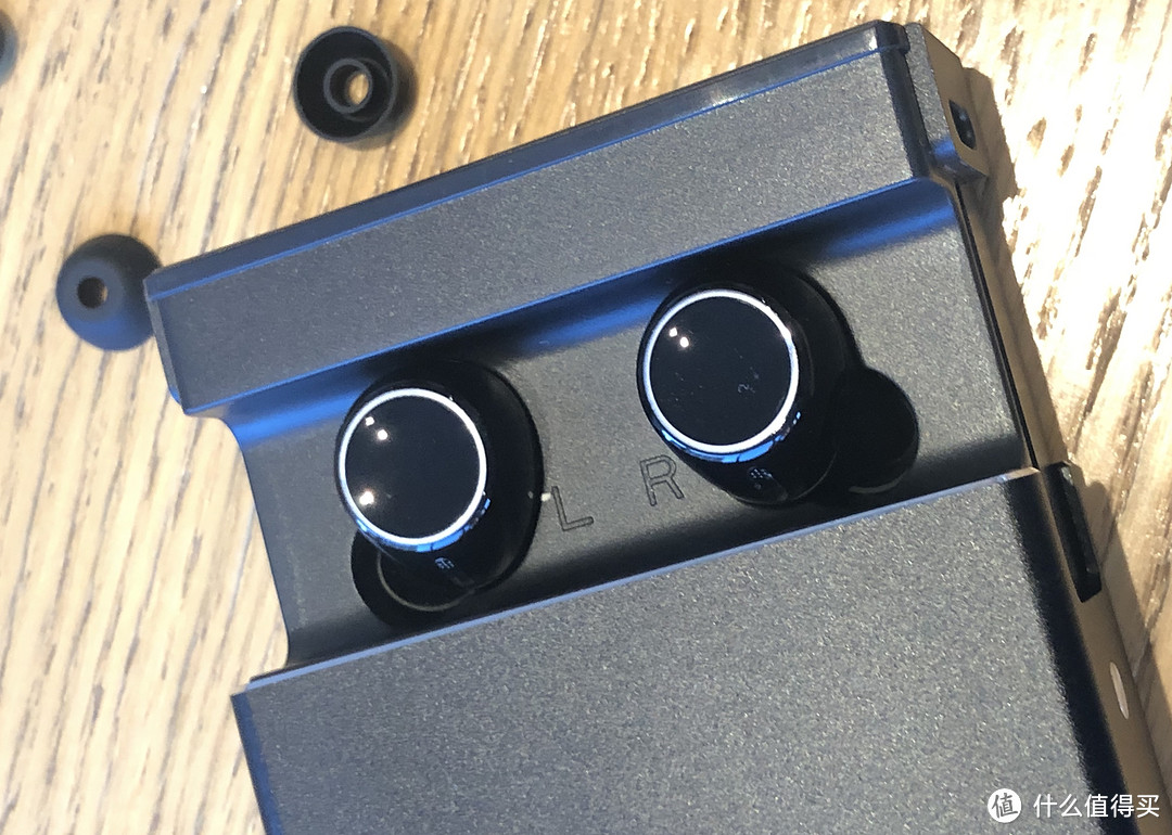 充电宝?不,这是蓝牙耳机--南卡N2耳机开箱