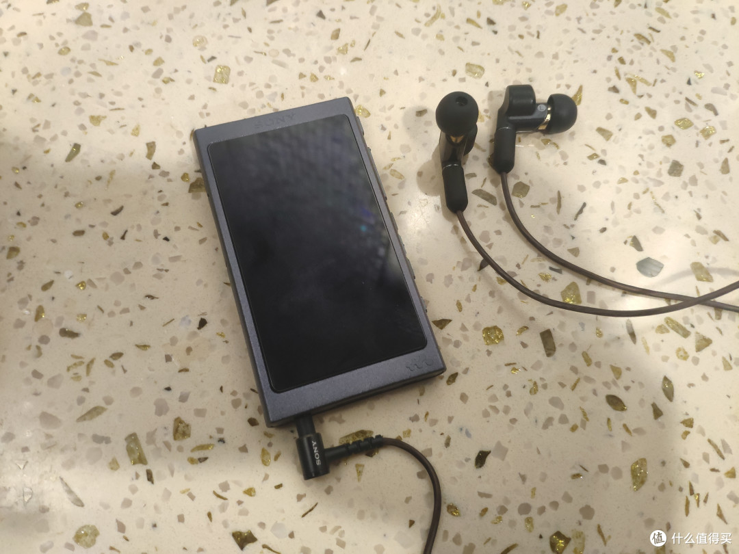 花在索尼上的钱够烧半台思域,从A45、N3AP聊到金砖、Z1R
