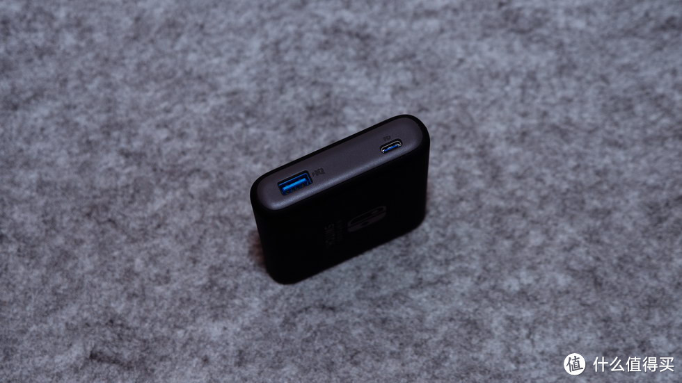 小巧轻便，续航加倍——Anker PowerCore13400switch充电宝上手