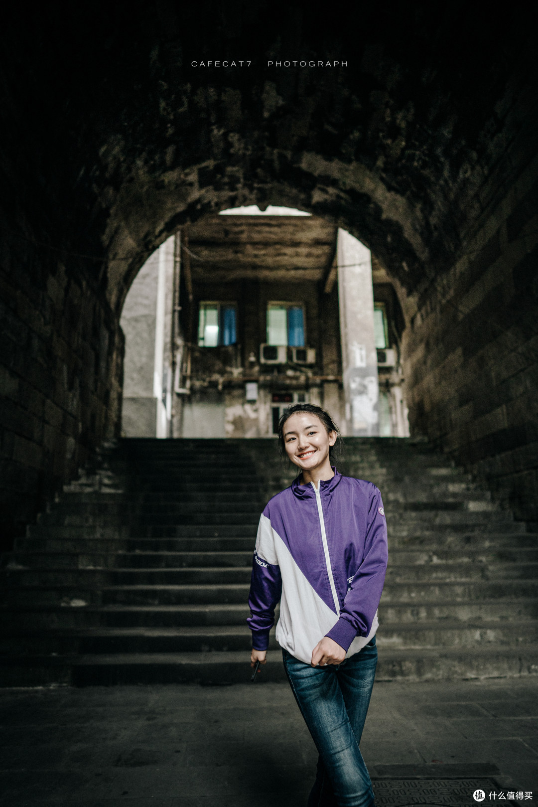 追随《少年的你》的脚步打卡重庆到此一游人像照