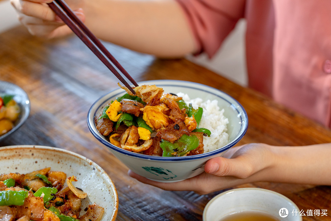 鸡蛋别再炒番茄了！这么做更香，一顿吃光三碗饭