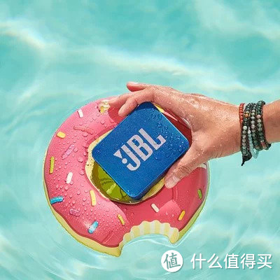 JBL音乐金砖二代，将音箱揣进口袋