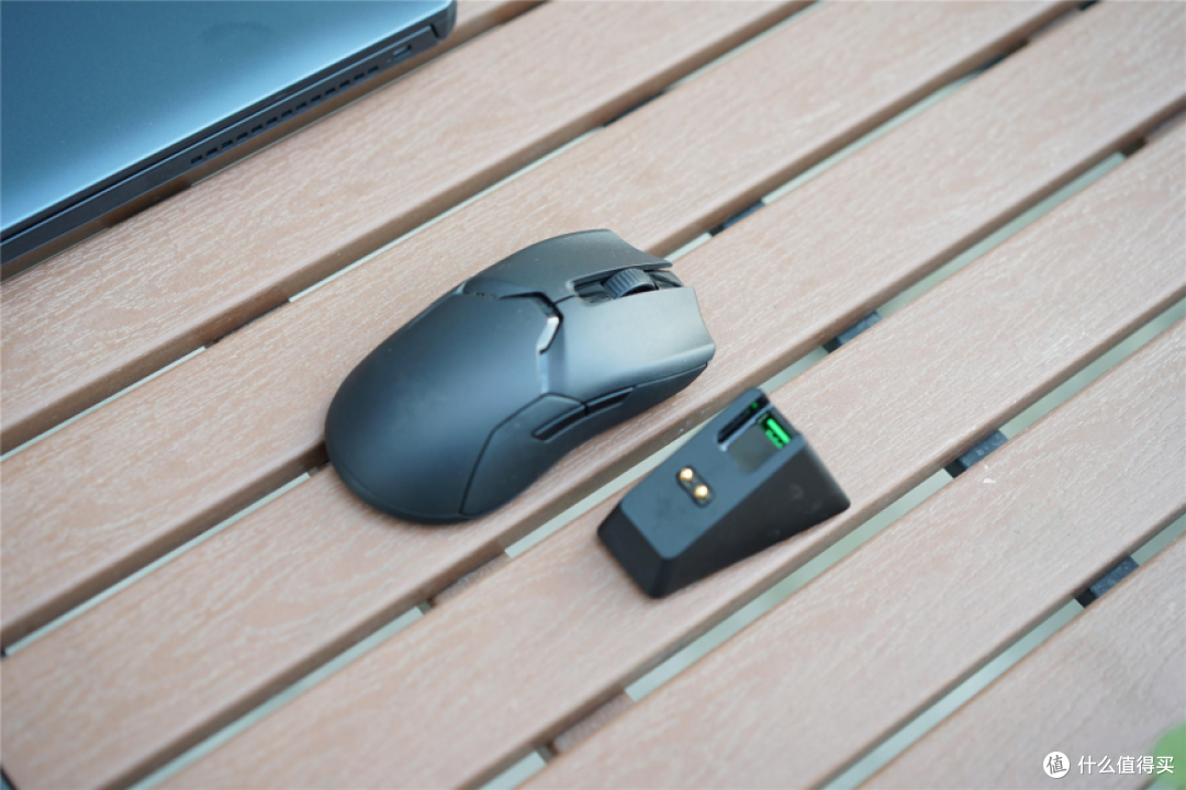 Razer雷蛇毒蝰终极版评测:超轻量化设计,游戏更畅快