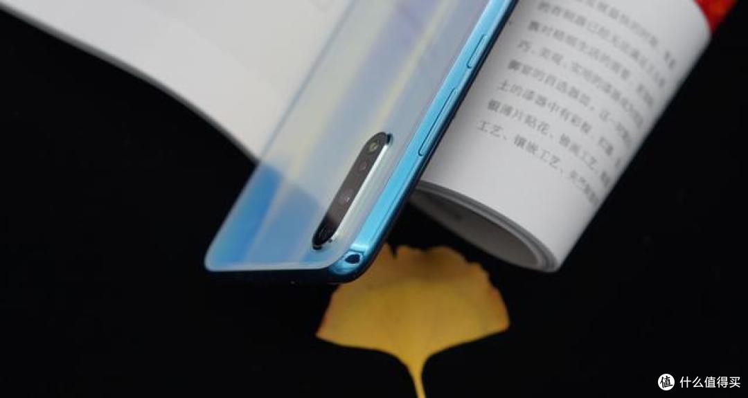 “美”到难以呼吸、“快”到措手不及：iQOO Neo 855版快评