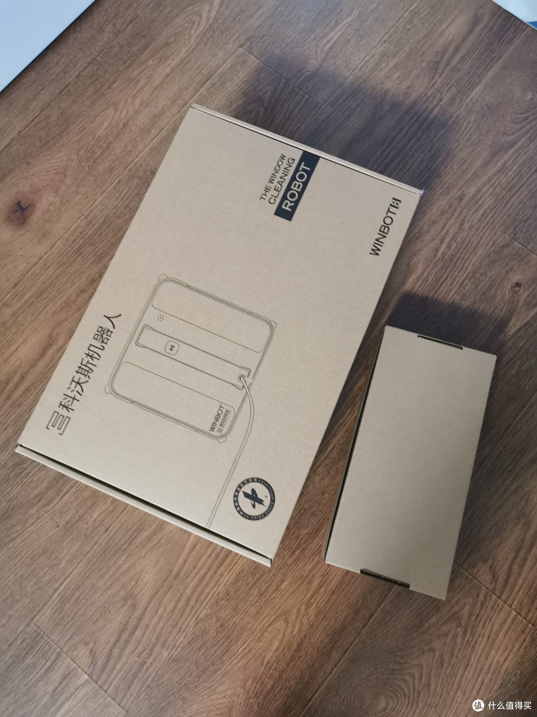 科沃斯擦玻璃机器人w83s,正在纠结的看过来