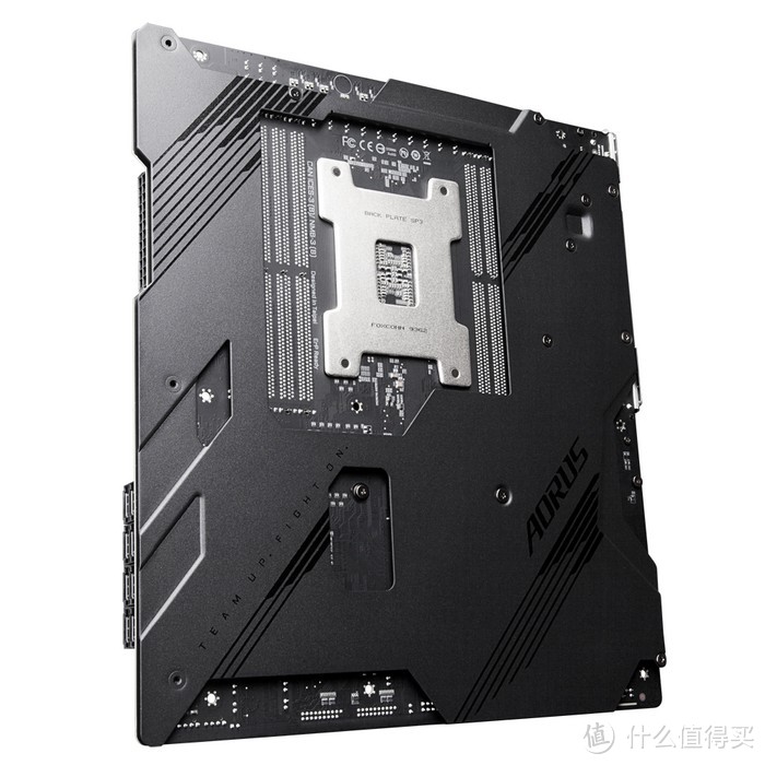 双万兆、8路M.2狂飙：GIGABYTE 技嘉 发布 三款 TRX40 AORUS 系列主板