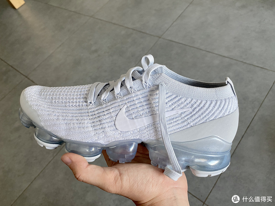 我在什么值得买薅羊毛，659元买了双Nike AIR VAPORMAX FLYKNIT 3