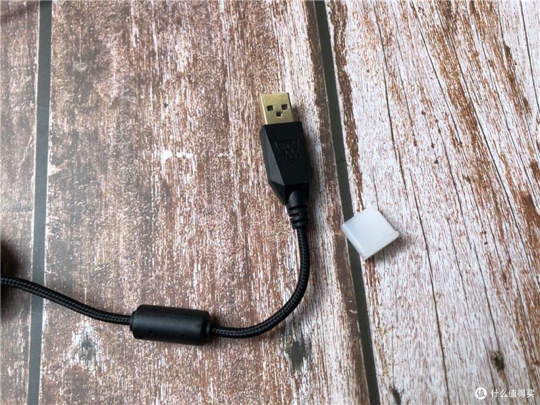 打造国产外设品牌新标杆-摩豹CK80+V70键鼠套开箱体验