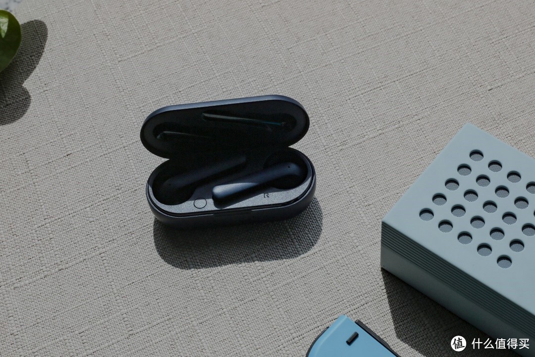 解放双手,这才是一个AI耳机应有的样子——TicPods 2 AI交互真无线耳机测评