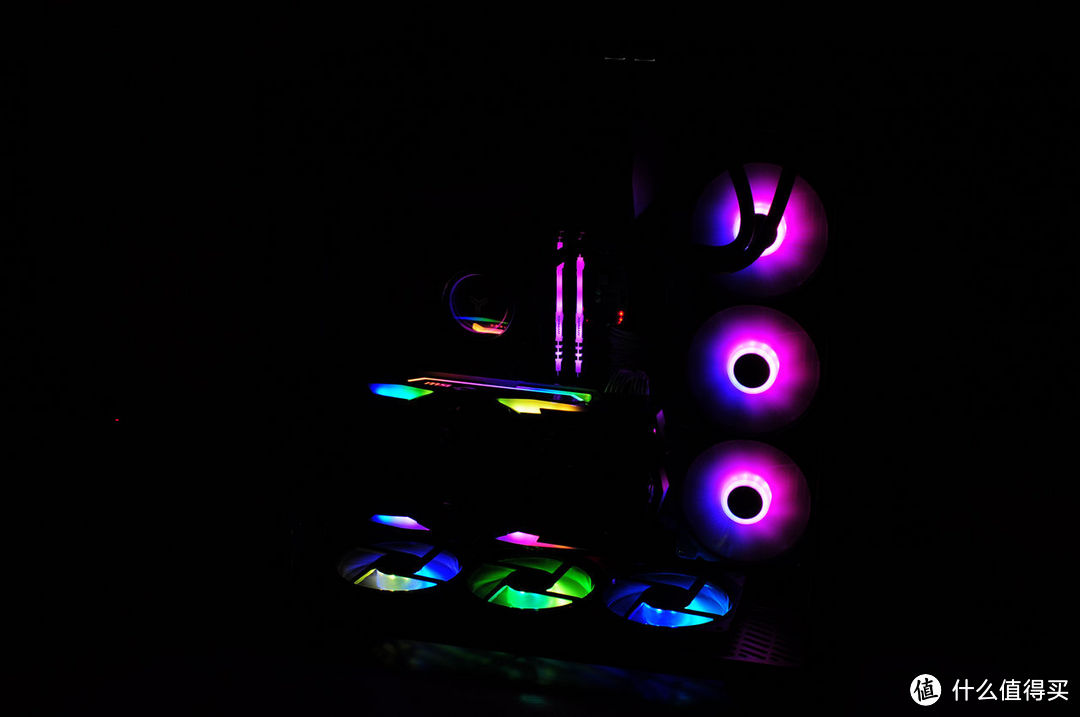 将光污染进行到底，3700X+微星X570+Fury RGB+RTX2070s+Shadow360+安钛克P120打造的超炫主机分享