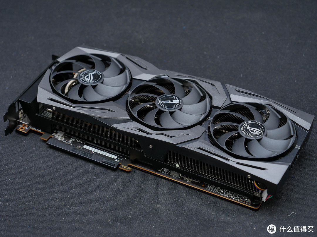 我加的钱都在哪里？华硕Rog STRIX RX5700XT 拆解测评