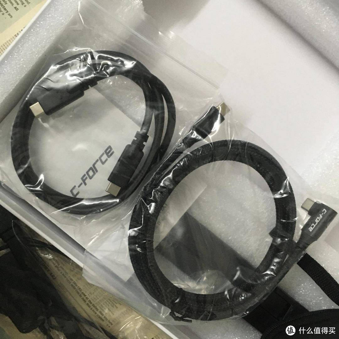 有了你,工作娱乐随时随地——C-Force15.6寸便携显示屏CF011X测评