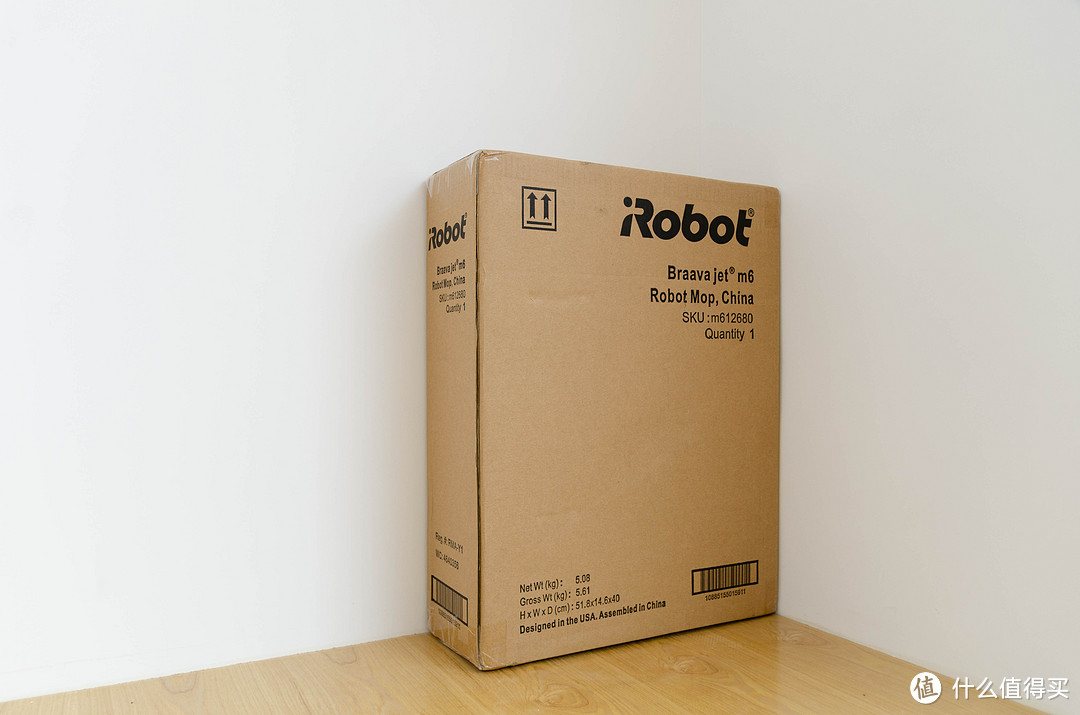 小巧紧凑，白色悦目：iRobot 新品m6擦地机器人开箱