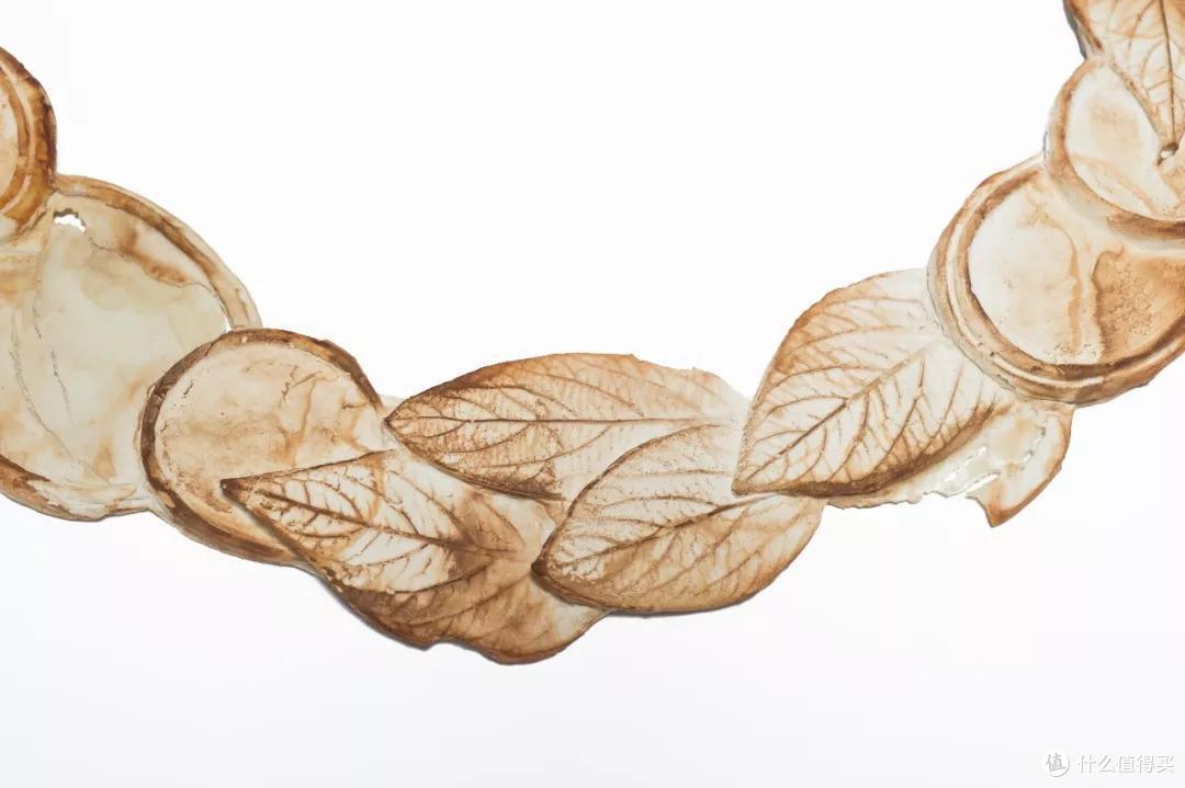 杜蒙，《念》，2012 ，玻璃、茶，摄影：Elizabeth Torgerson-Lamark