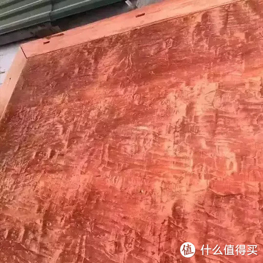 触目惊心的红木造假：砖头与水泥共舞，画师与印刷机齐飞