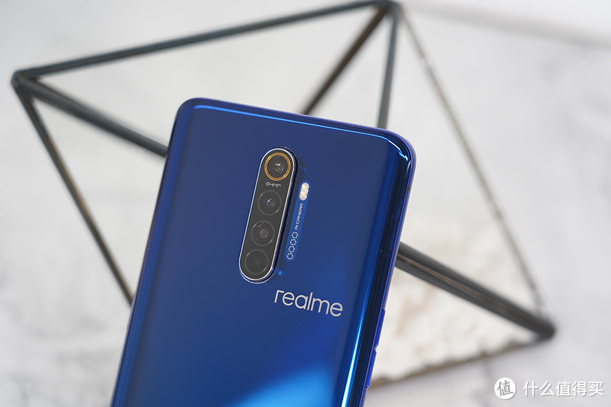 不同于 realme X2 的中高端定位 realme X2 Pro能够 Pro起来吗？