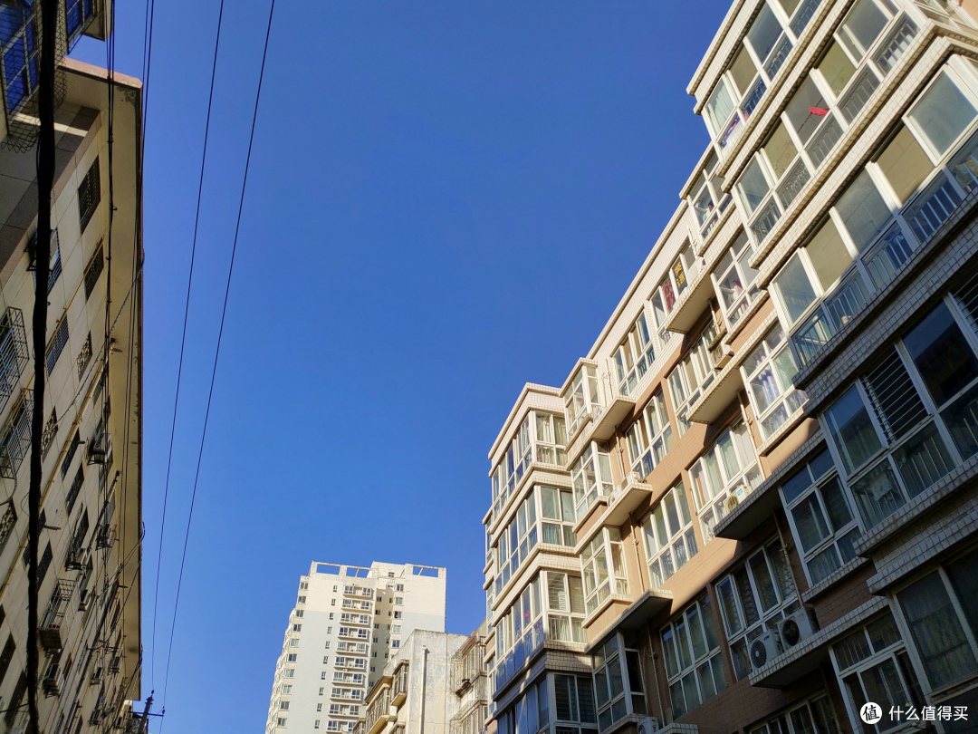 怎么拍都漂亮的坚果Pro 3全面体验:从外观到TNT的每一处改变!