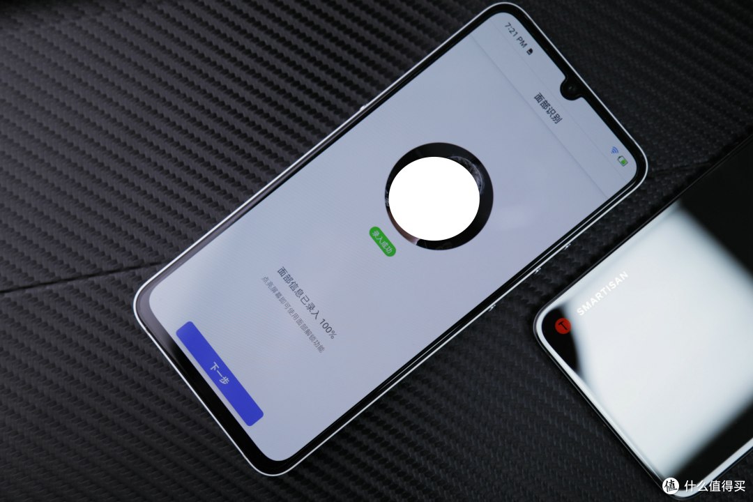 怎么拍都漂亮的坚果Pro 3全面体验:从外观到TNT的每一处改变!