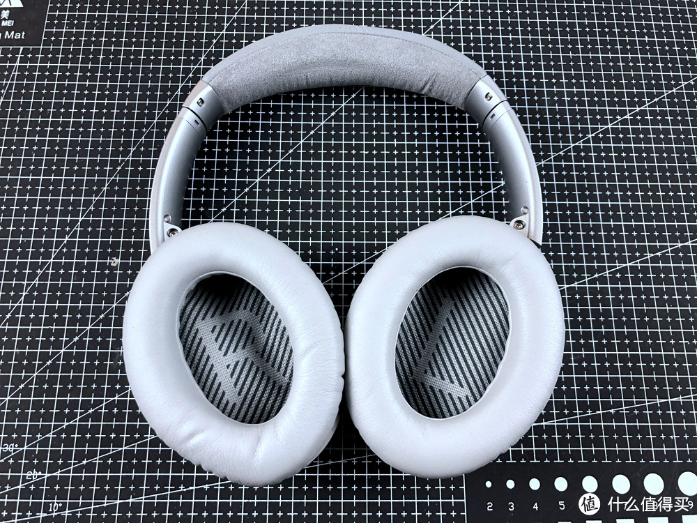 信仰无需多言-Bose QuietComfort35 QC35 二代 主动降噪蓝牙耳罩式耳机 开箱对比1代