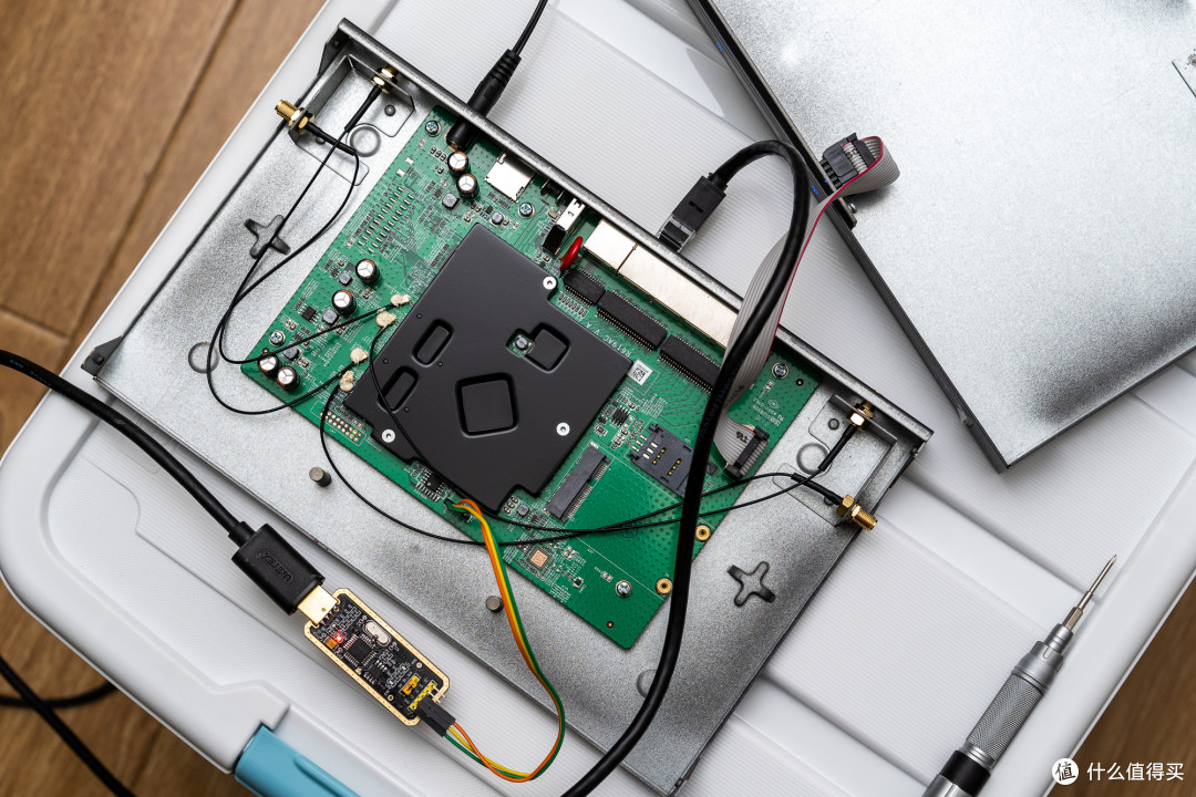 30,到此,说一下,ttl工具全程连接在竞斗云路由器上,xshell软件也全程