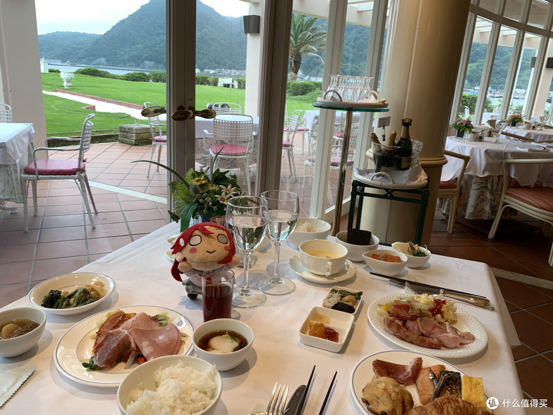 八月的早餐景观