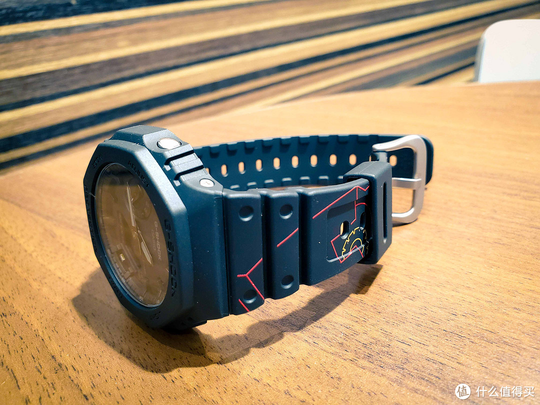 公仔大厂与“农家橡树”——G-SHOCK GA-2100 QQ联名款开箱