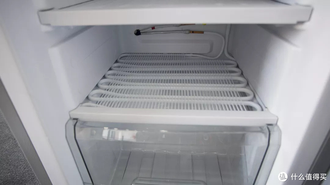 小米999元冰箱开箱 保鲜效果实测，小冰箱大容量对得起性价比
