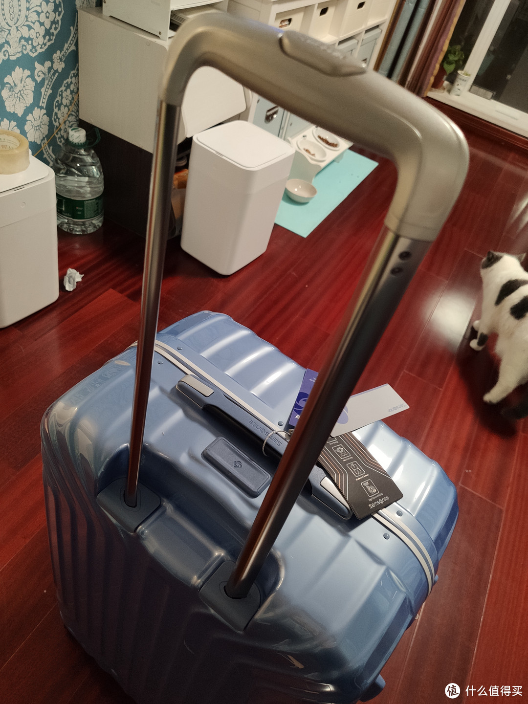 带我去旅行 新秀丽铝框行李箱