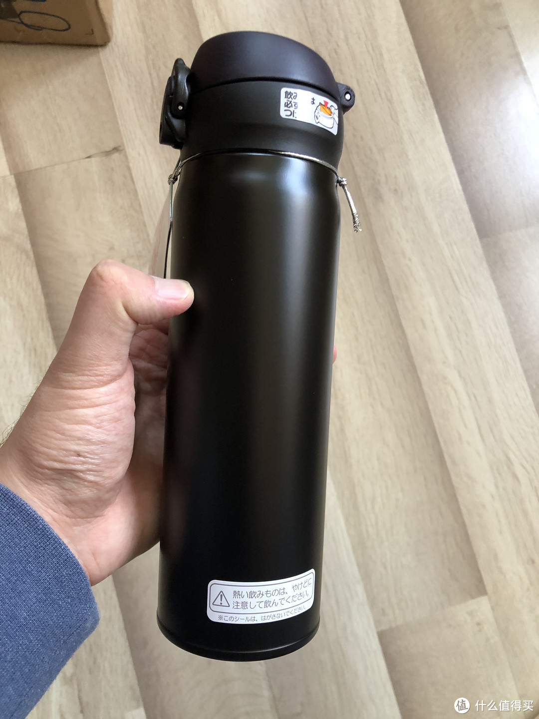 黑又硬—THERMOS JNL-502磨砂黑色保温杯（500毫升）