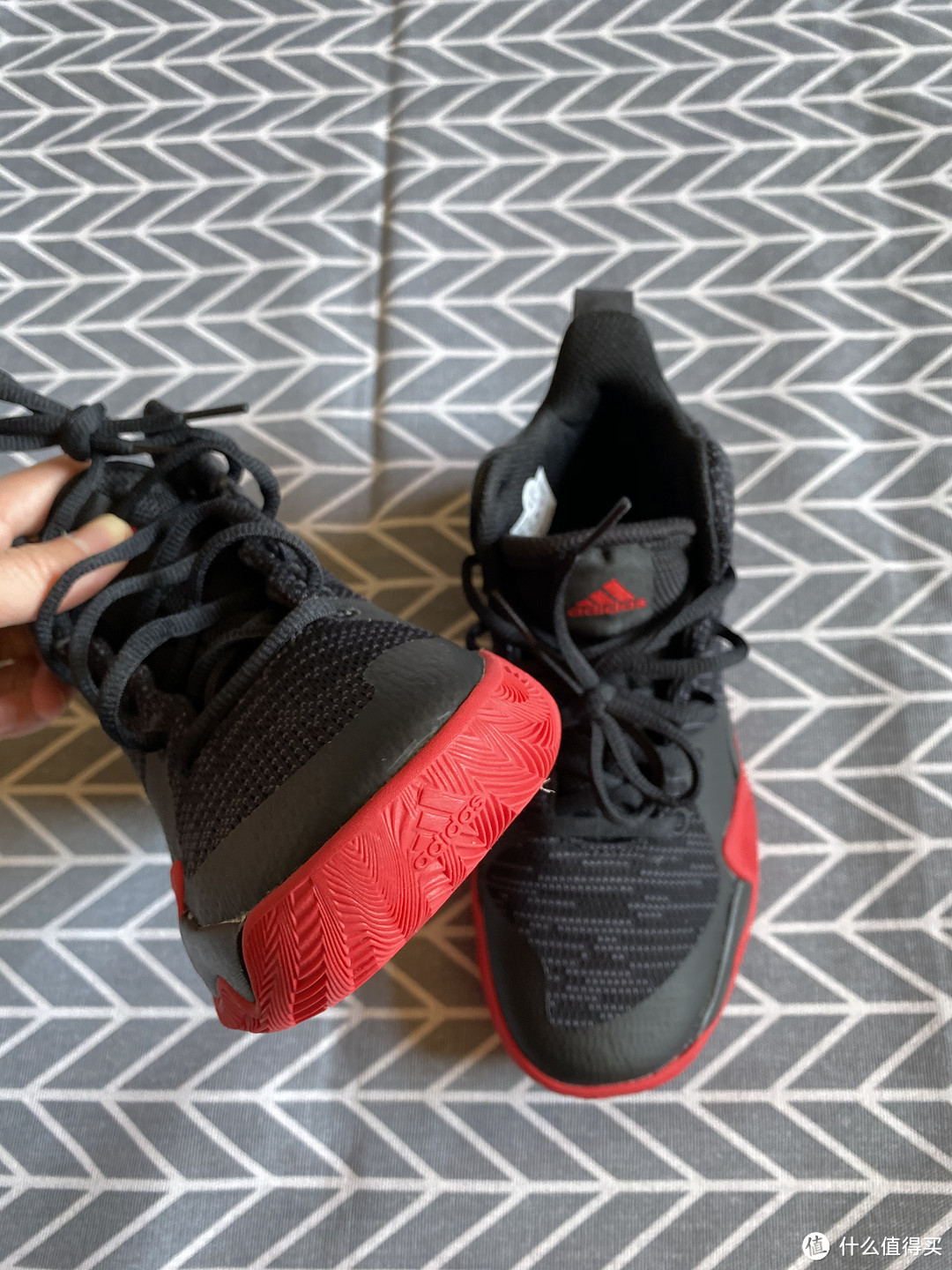 adidas Explosive Flash儿童篮球鞋