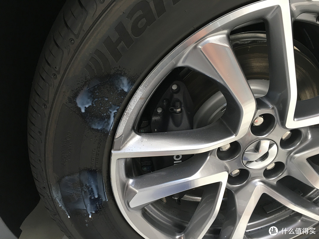 车漆保养自己做-镀晶喷雾和轮胎釉使用体验