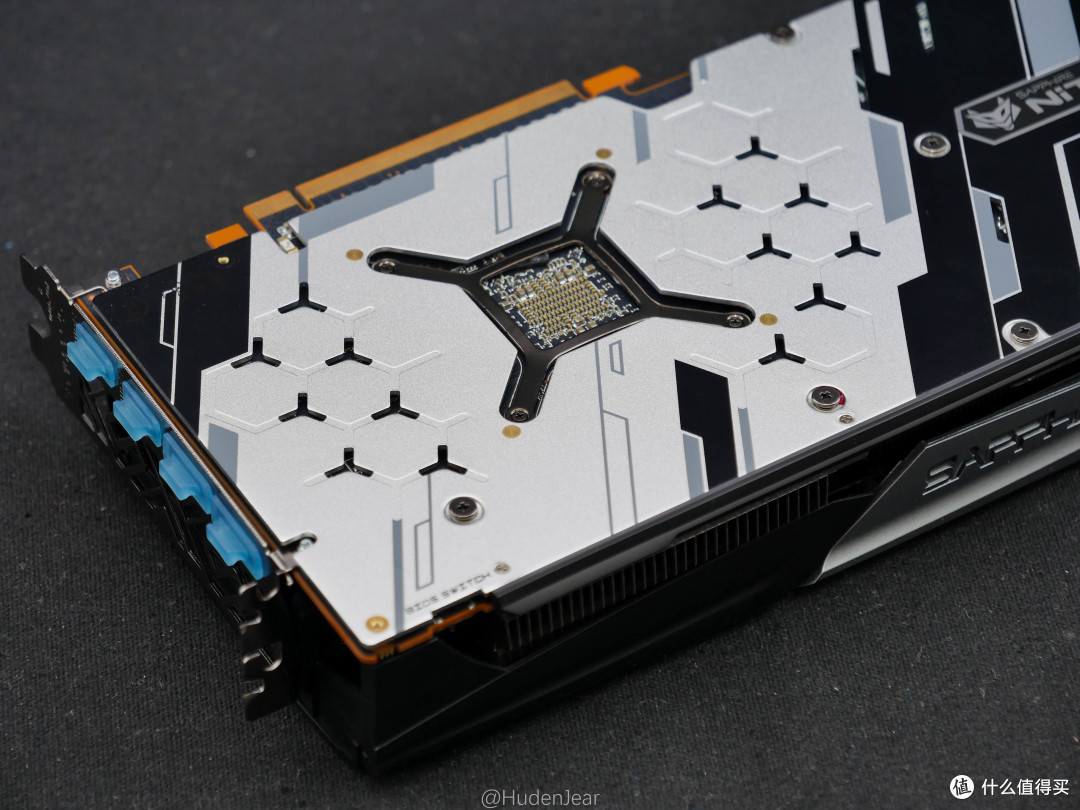 荒野大镖客2登陆PC,RX5700和RTX2060谁堪一战