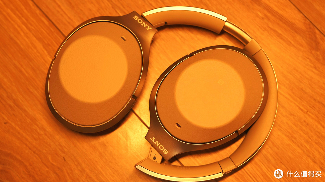 冬天里的一把火，除了AIRPODS我最中意你：SONY WH-1000XM2