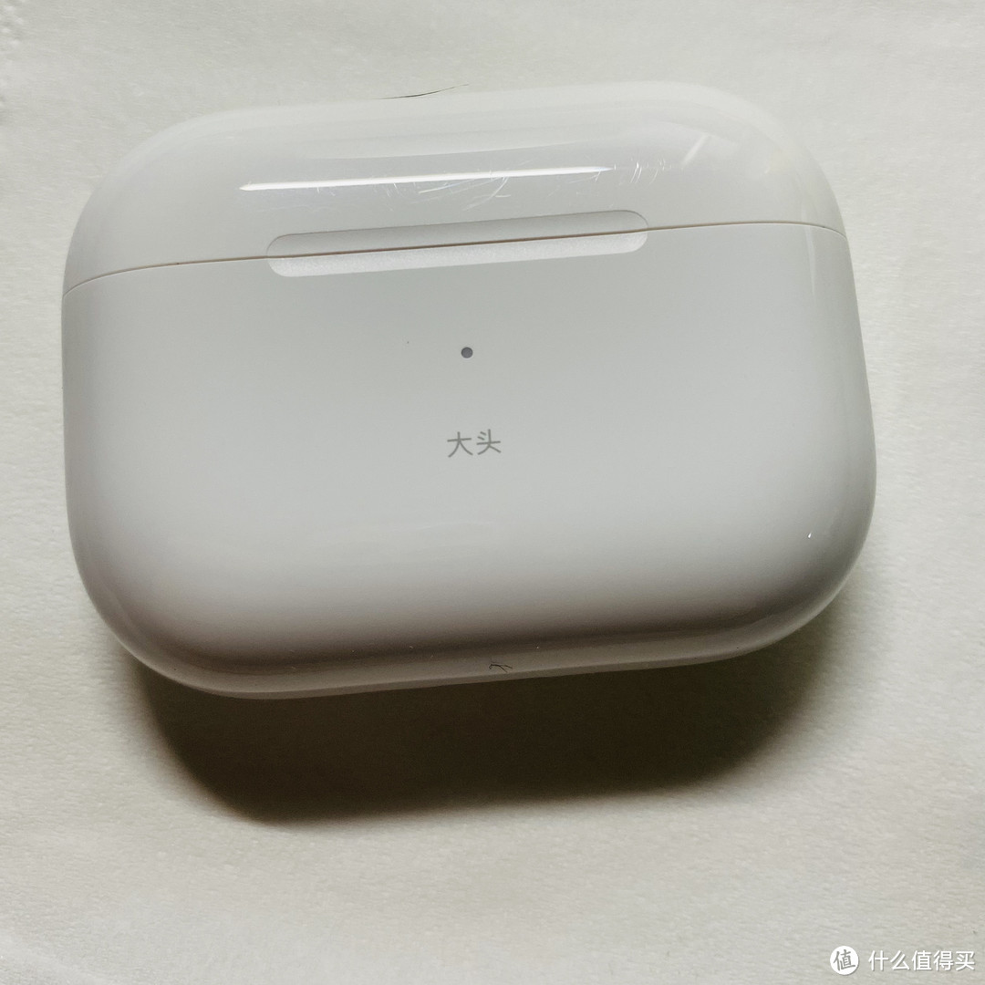 AirPodsPro盒子正面