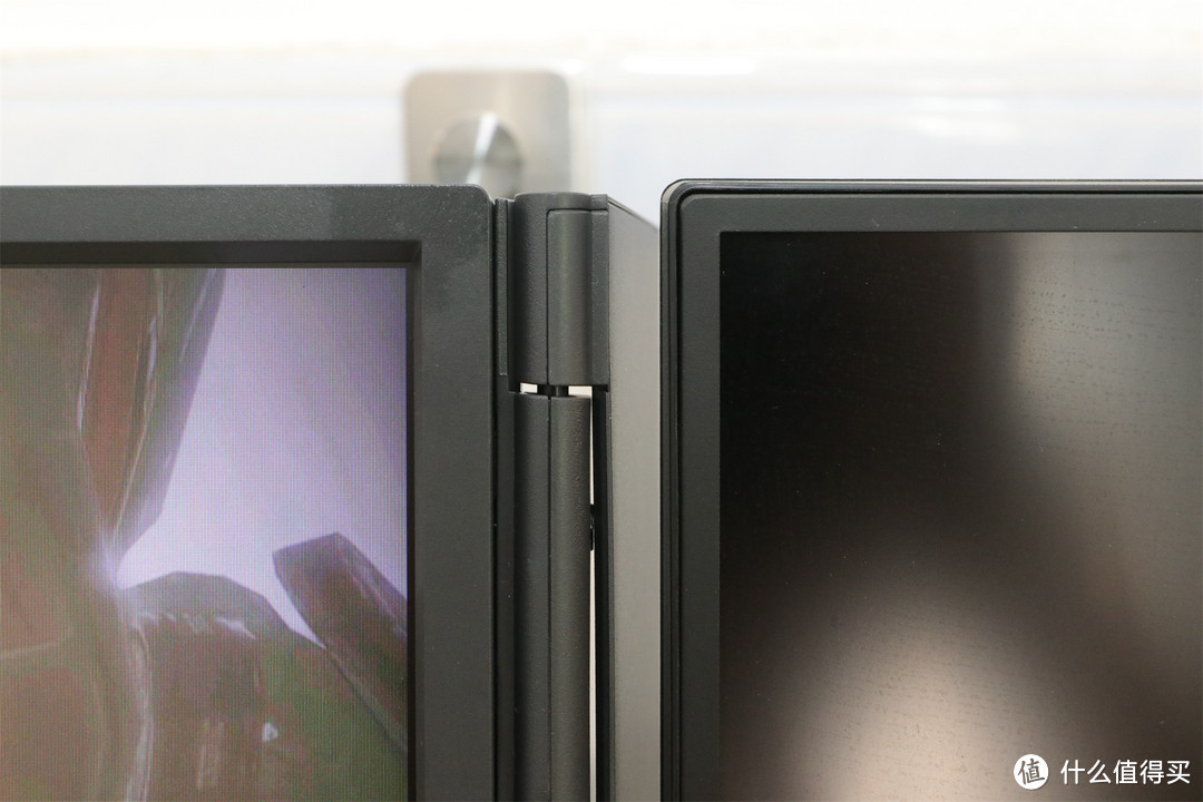 最纯正的电竞血统——卓威 奇亚XL2546电竞显示器
