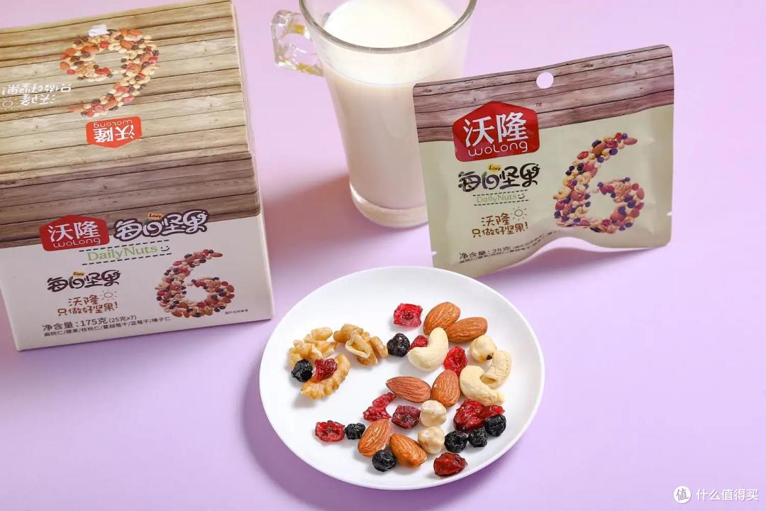 试吃了8款每日坚果,才找到好吃到上头的那一包