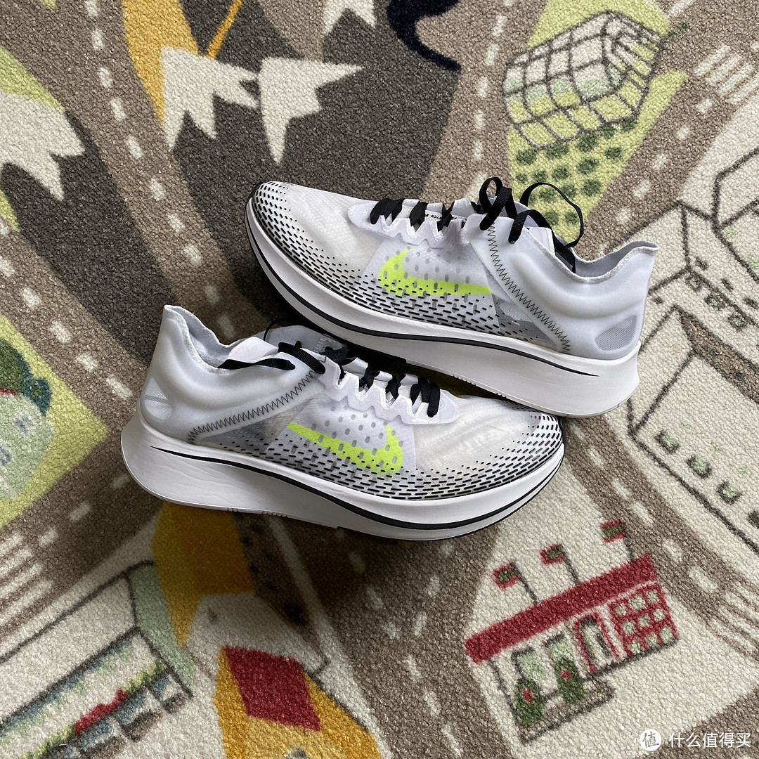 Nike Zoom Fly SP Fast 19跑鞋