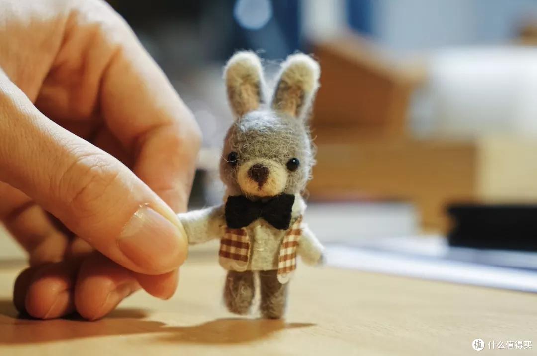 殷越的第一个作品：《领结兔子》
