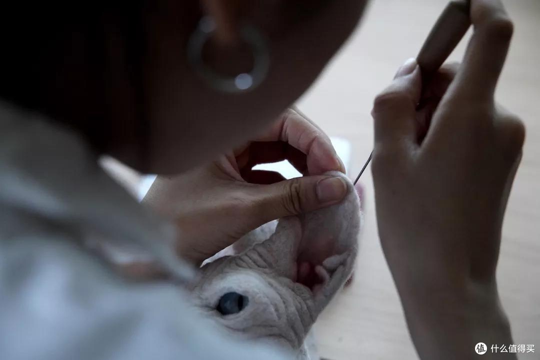 美女艺术家10年潜心纤维艺术，用羊毛毡讲述内心的故事，打动无数人