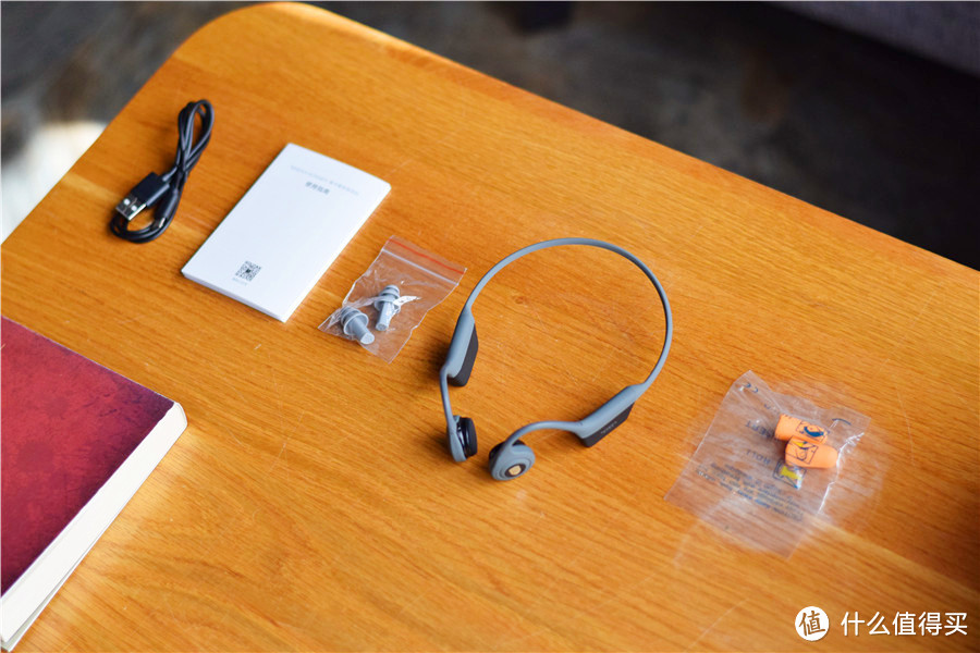 开箱南卡最新推出的骨传导耳机，699元的售价，你认为值吗？