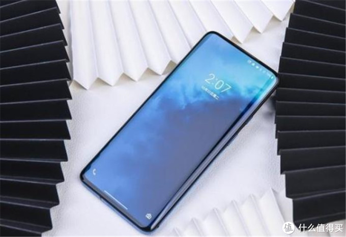 追剧打游戏手机怎么选?被窝宅看这一篇就够了